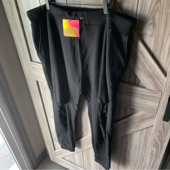 NWT Missguided Plus Size Ripped Front Joggers - Picture 6 of 9